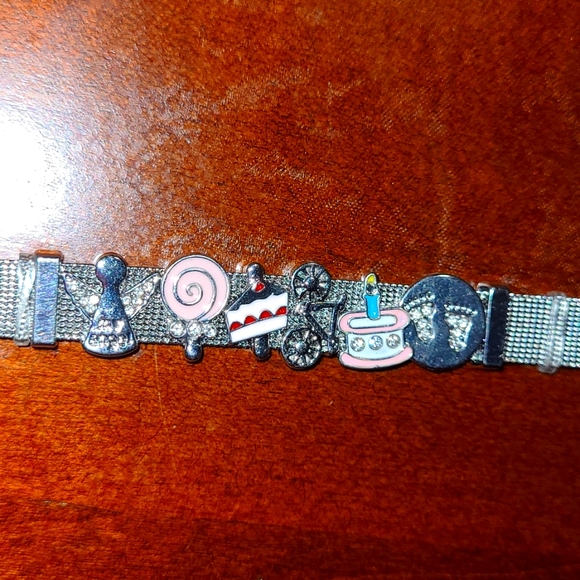 Childhood bracelet+ Charms - Picture 5 of 5
